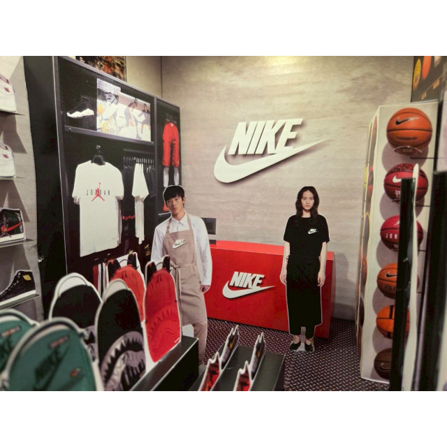 【順心】紙紮運動用品店 紙紮鞋店 NIKE 紙紮屋 紙紮球鞋 商店 紙紮籃球 布鞋 紙紮 往生 現貨